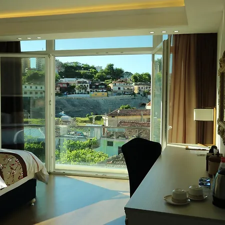 Brais 4* Durrës