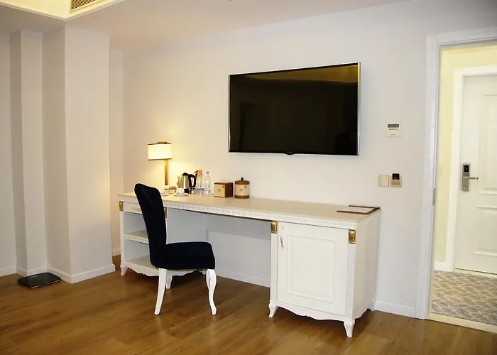 Brais 4* Δυρράχιο