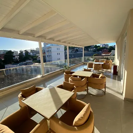 Brais Hotel 4*