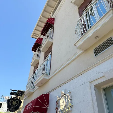 Brais Hotel