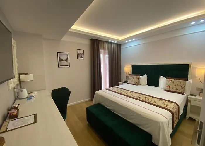 Brais Otel Dıraç